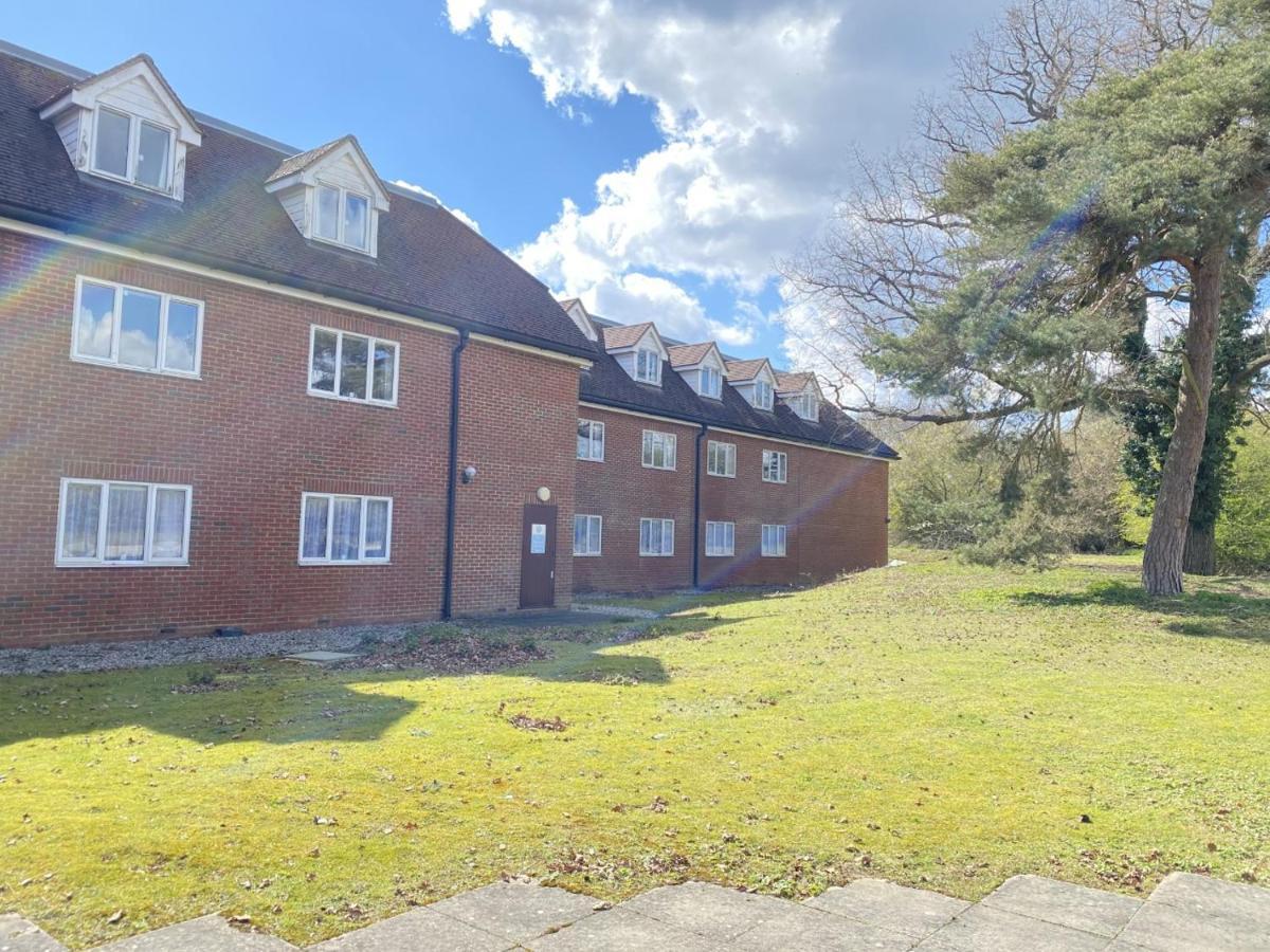 Ibis Budget Stansted Bishops Stortford Birchanger Экстерьер фото